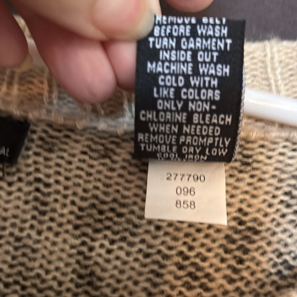 Moda International sweater dress - Picture 9 of 10